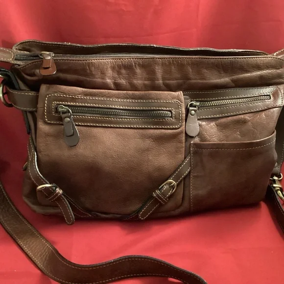 The Trend Designed in Italy Brown leather purse - Picture 2 of 14